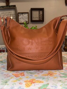 Jones New York Signature Abby Shoulder Bag